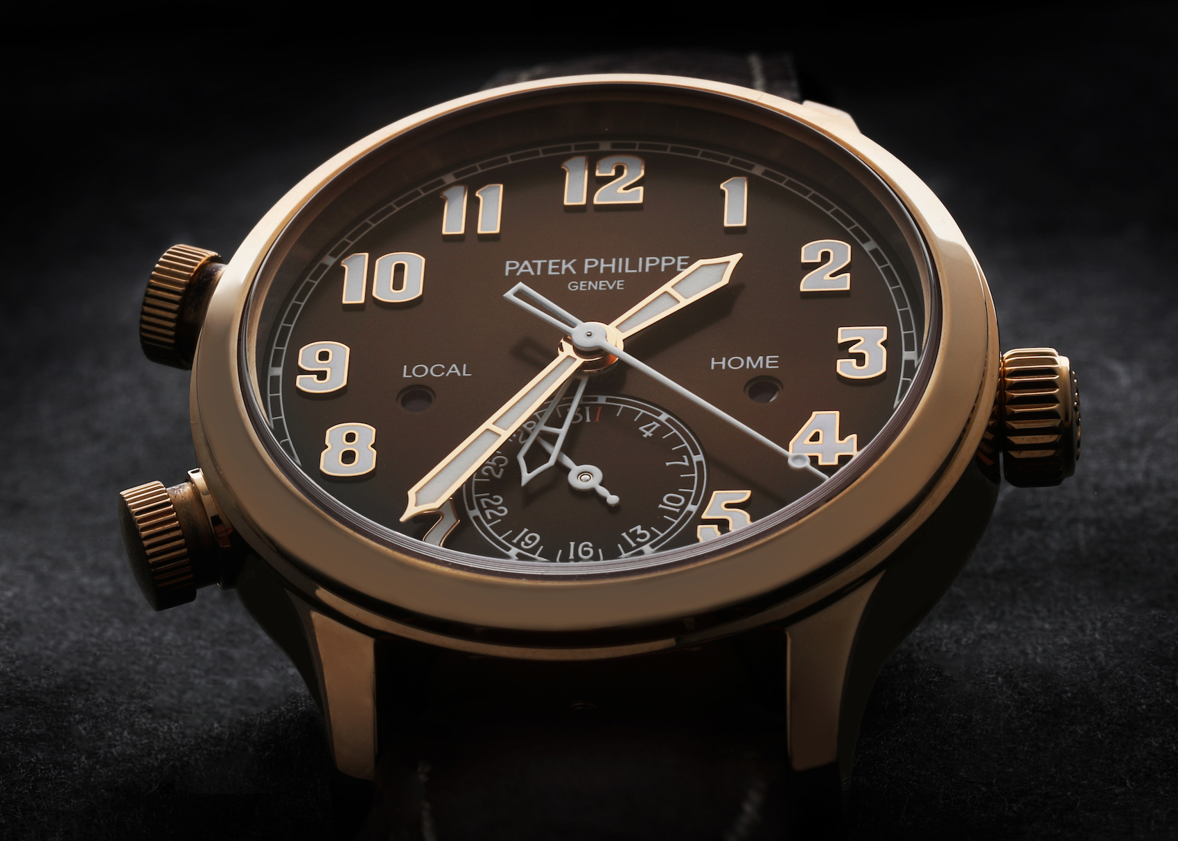 atek Philippe Calatrava Rose Gold Pilot Travel Time Midsize Mens Watch 7234R 