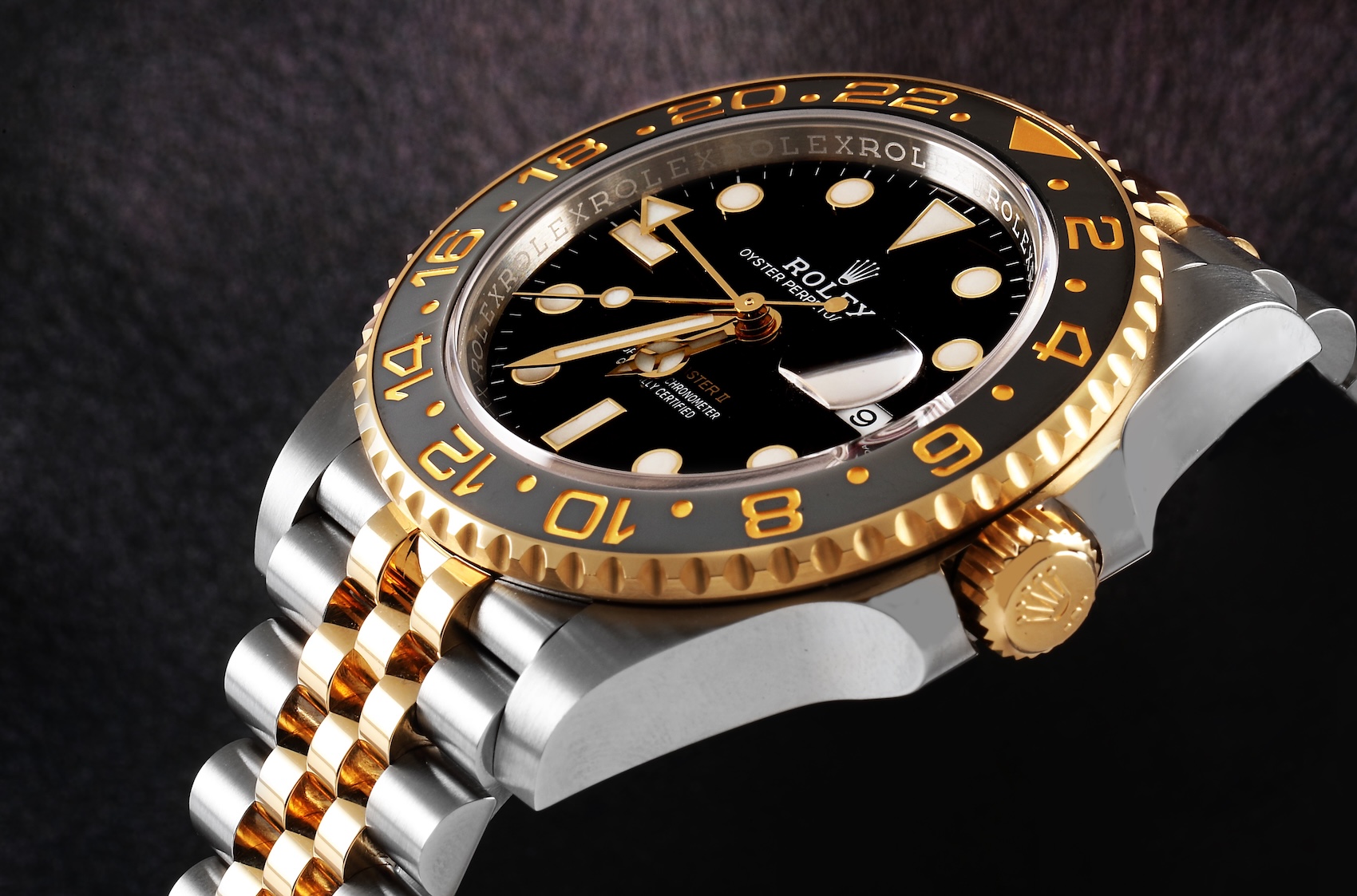  Rolex GMT-Master II Yellow Rolesor 126713GRNR Zombie Bumblebee with two-tone steel and gold Jubilee bracelet